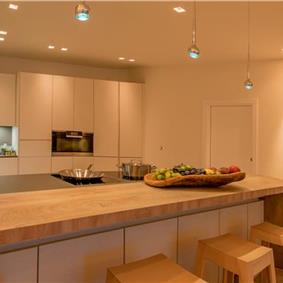 Luxury 6 Bedroom Brac Island Beach Front Villa With Heated Infinity Pool and lift near Sumartin sleeps 12